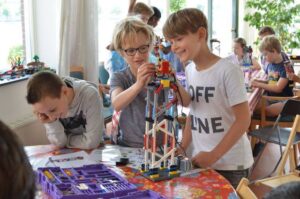2026 os Young Engineers nyári mérnöktáborok Fóton